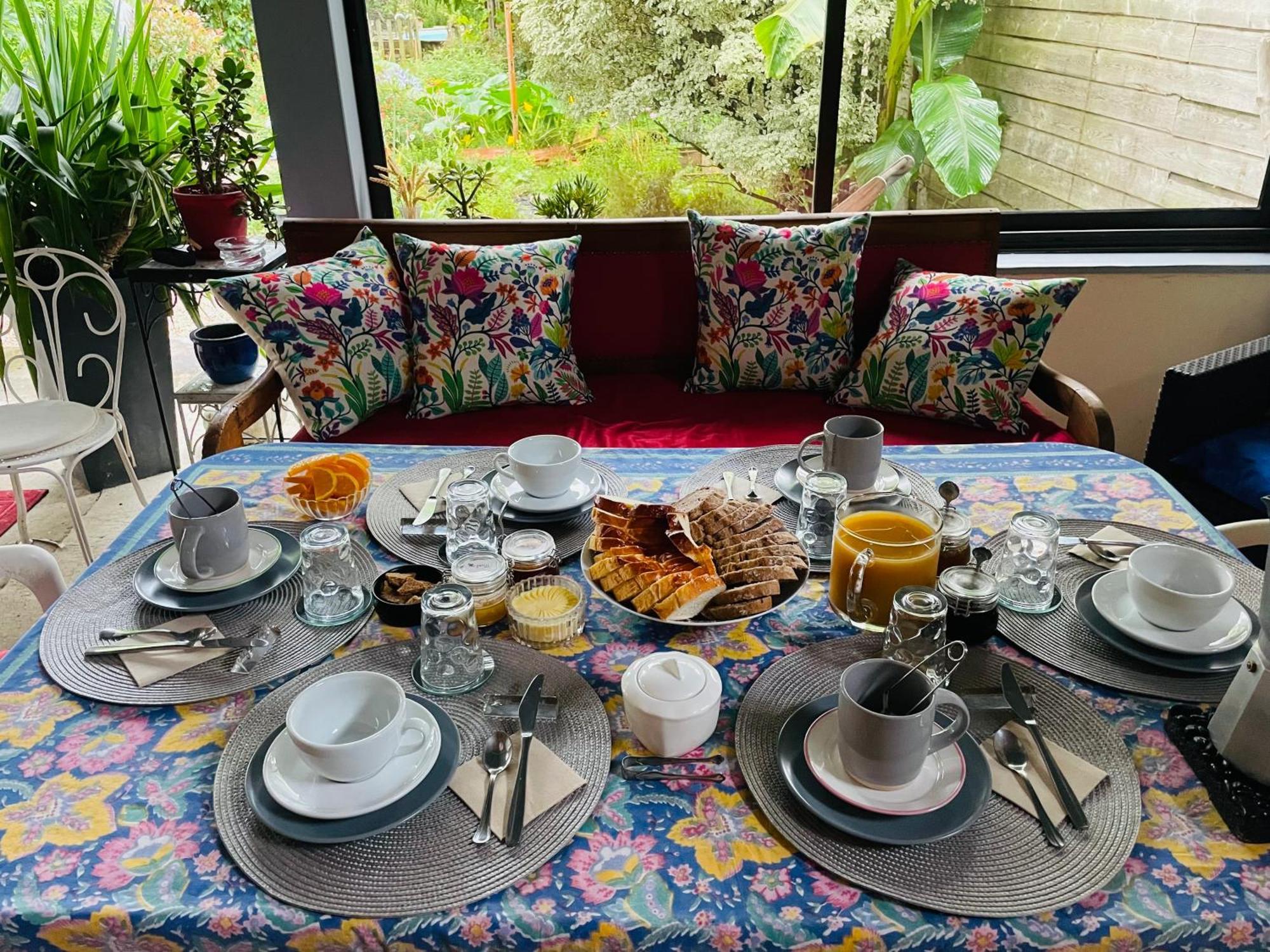 Bed and Breakfast La Poterie Carresse Esterno foto